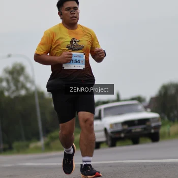 Runner Photo 2049669