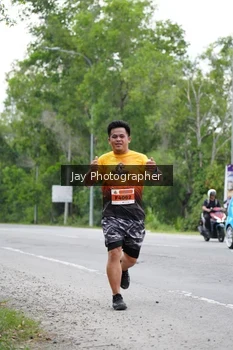 Runner Photo 2049685