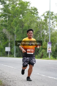 Runner Photo 2049694