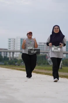 Runner Photo 2049707