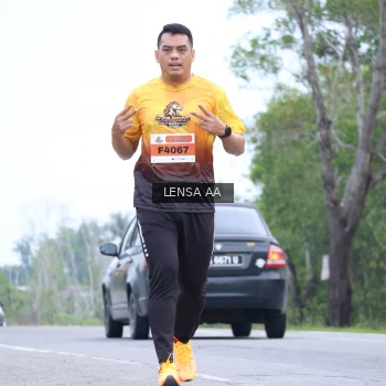Runner Photo 2049729