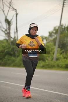 Runner Photo 2049737
