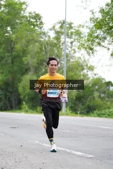 Runner Photo 2049768