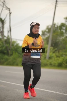 Runner Photo 2049799