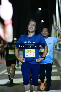 Runner Photo 2049816