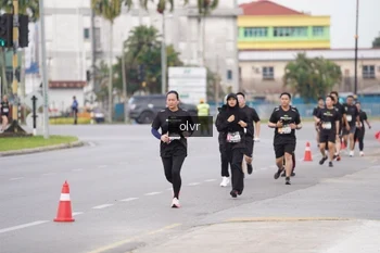 Runner Photo 2049823