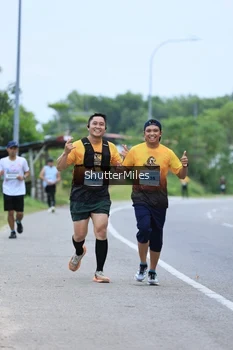 Runner Photo 2049831
