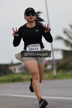 Runner Photo 2049844