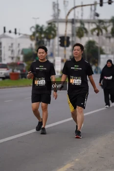 Runner Photo 2049853