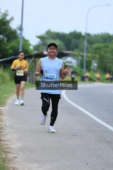 Runner Photo 2049855
