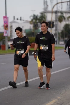 Runner Photo 2049864