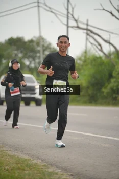 Runner Photo 2049878