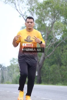 Runner Photo 2049909
