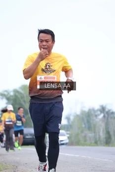 Runner Photo 2049940
