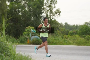 Runner Photo 2049955