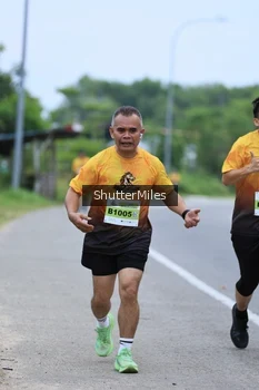 Runner Photo 2049987