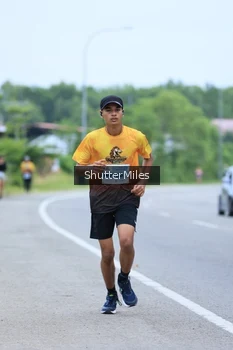 Runner Photo 2050011