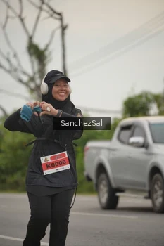 Runner Photo 2050075