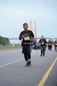 Runner Photo 2050097