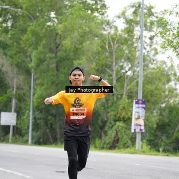 Runner Photo 2050129