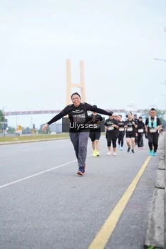 Runner Photo 2050131