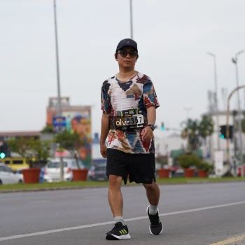 Runner Photo 2050218