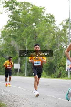 Runner Photo 2050280