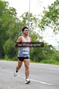 Runner Photo 2050410
