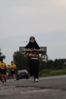 Runner Photo 2050434