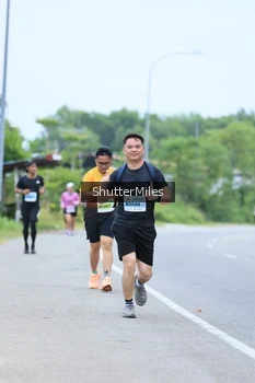Runner Photo 2050504