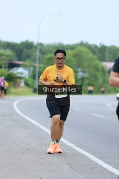 Runner Photo 2050525