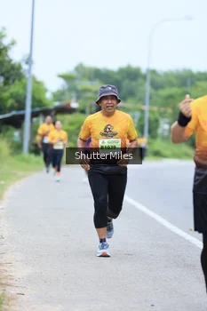 Runner Photo 2050631