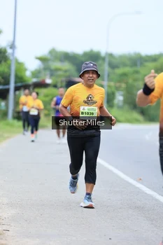 Runner Photo 2050635
