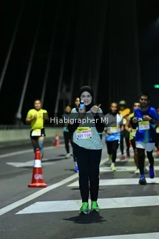 Runner Photo 2050664