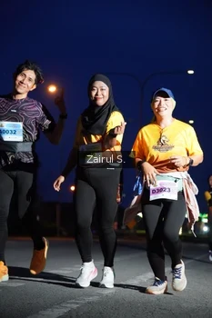 Runner Photo 2050666