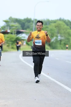 Runner Photo 2050706