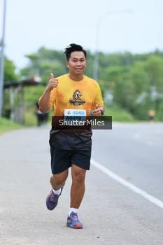 Runner Photo 2050751