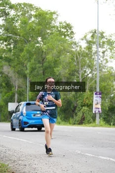 Runner Photo 2050800