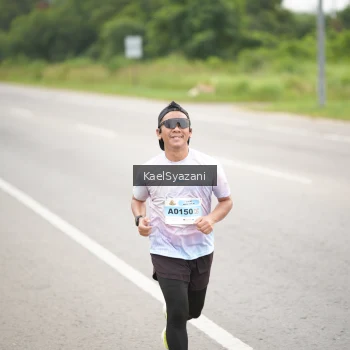 Runner Photo 2050874