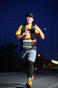 Runner Photo 2050875