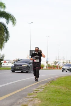 Runner Photo 2050913