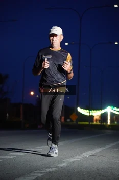 Runner Photo 2050933
