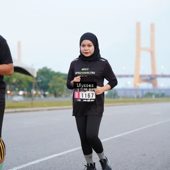 Runner Photo 2050959
