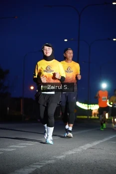 Runner Photo 2050960