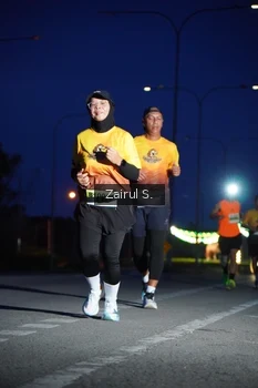 Runner Photo 2050965