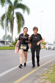 Runner Photo 2050972