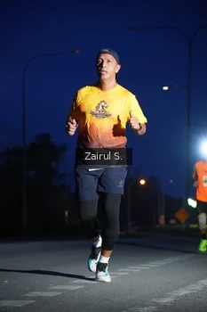 Runner Photo 2050977