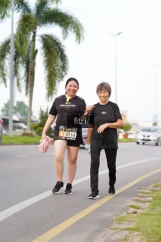 Runner Photo 2050990
