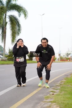 Runner Photo 2051030