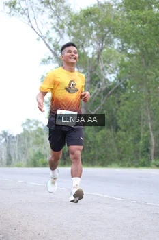 Runner Photo 2051123
